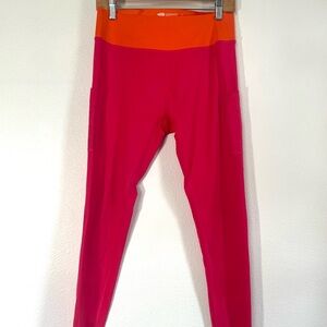 Parade High-Waisted Leggings w/ pockets, size L
